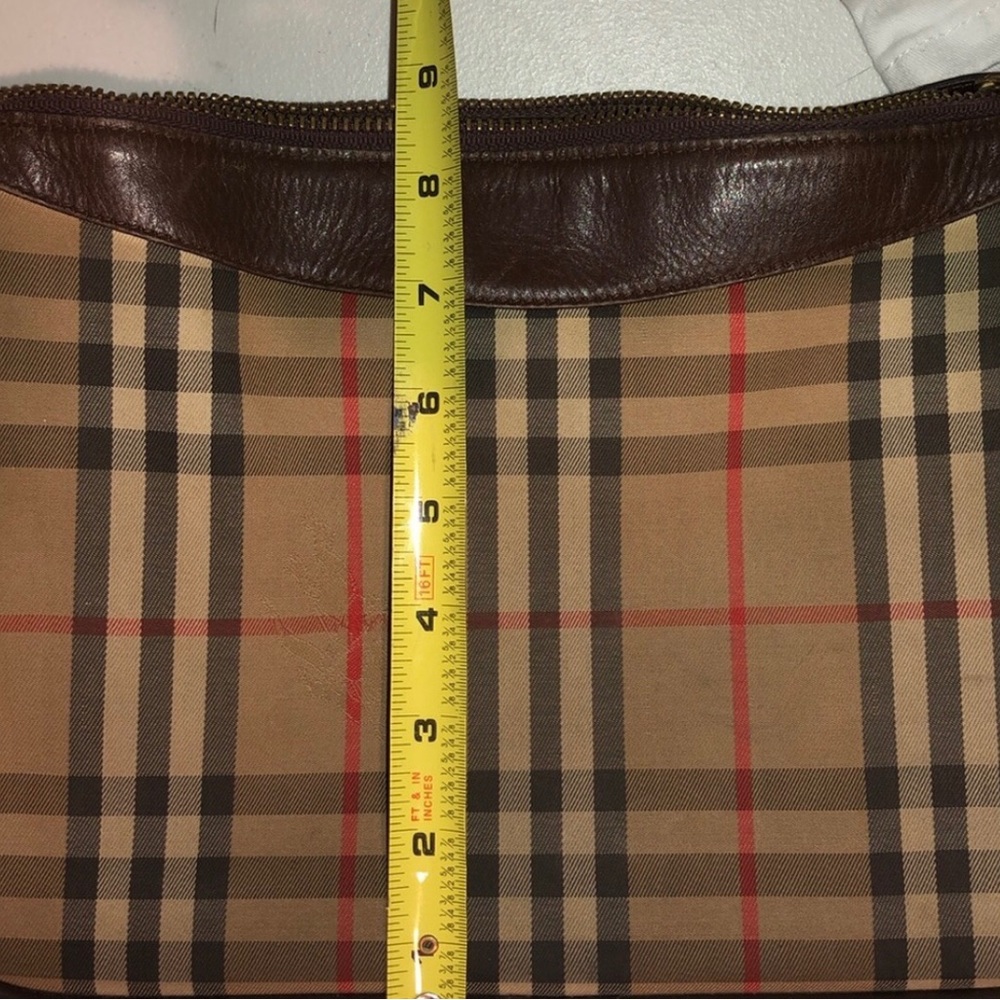 Burberry classic Nova print shoulder bag brown leather detail - Picture 4 of 15